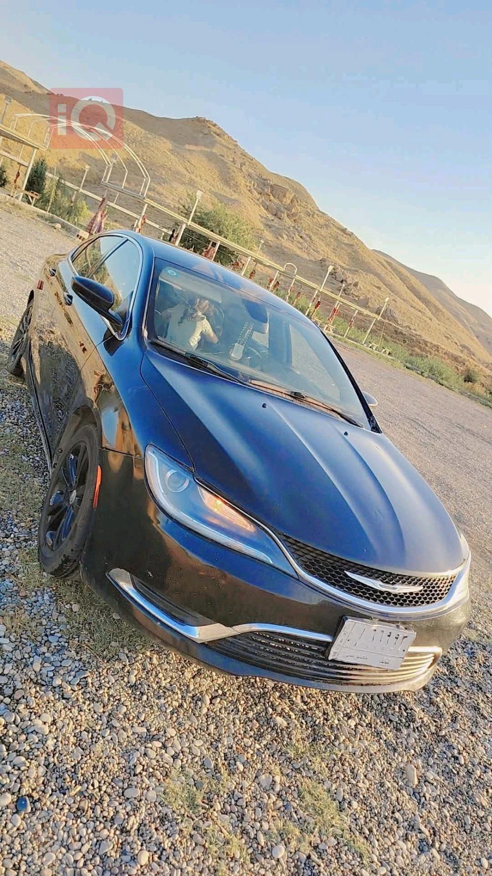 Chrysler 200